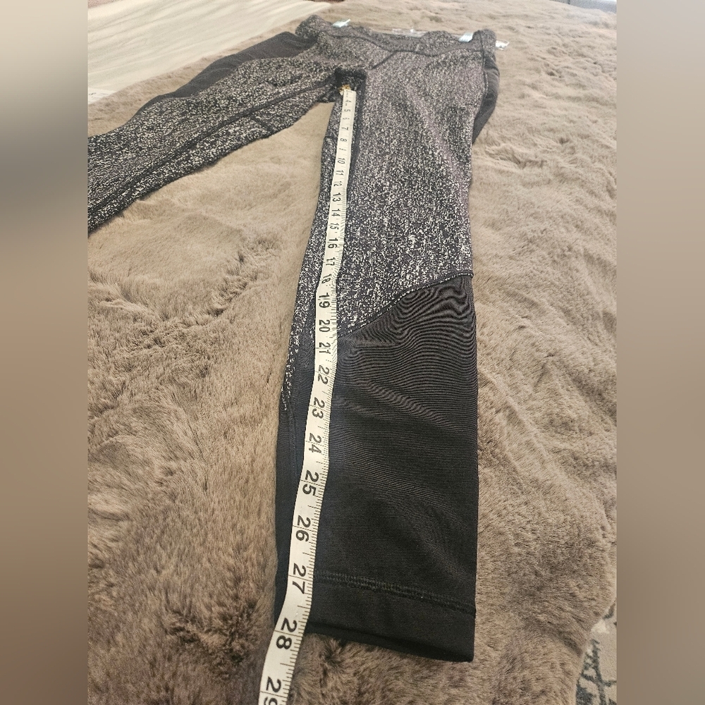Lululemon Physic Tight 28", Size 8 - Picture 6 of 7